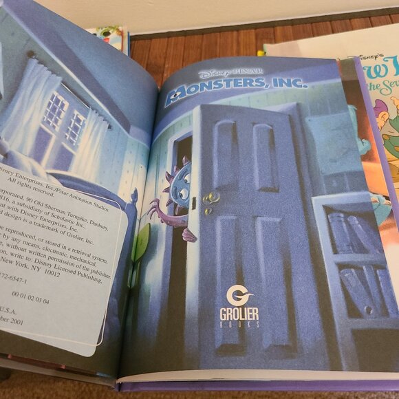 Six Disney Hardcover Books - Picture 11 of 16